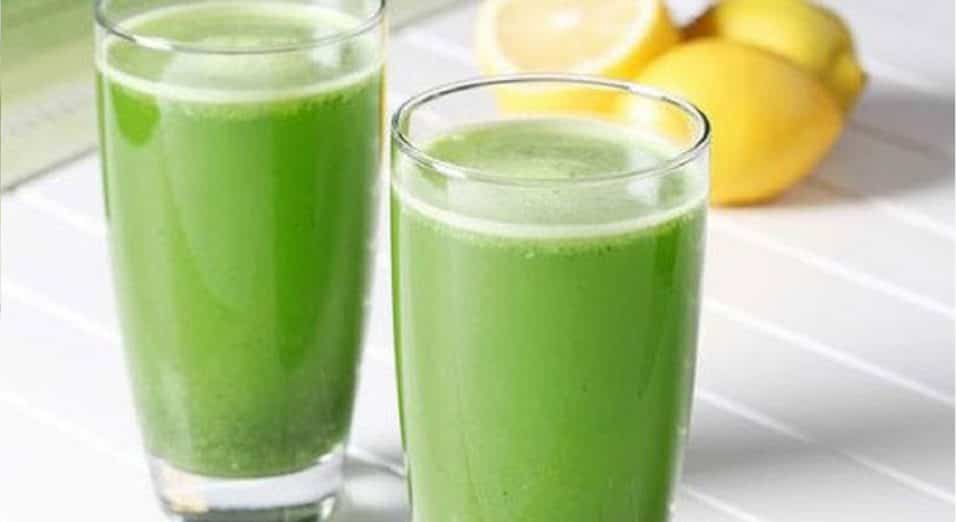 Bevanda prezzemolo limone e acqua