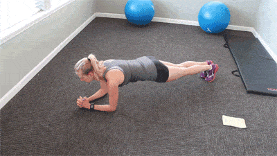 esercizi per le donne over 40 planking