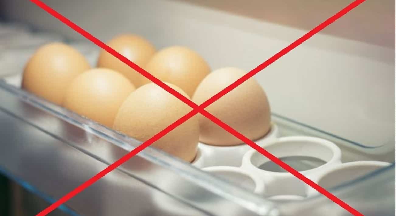 Conservare le uova nel portauova da frigorifero