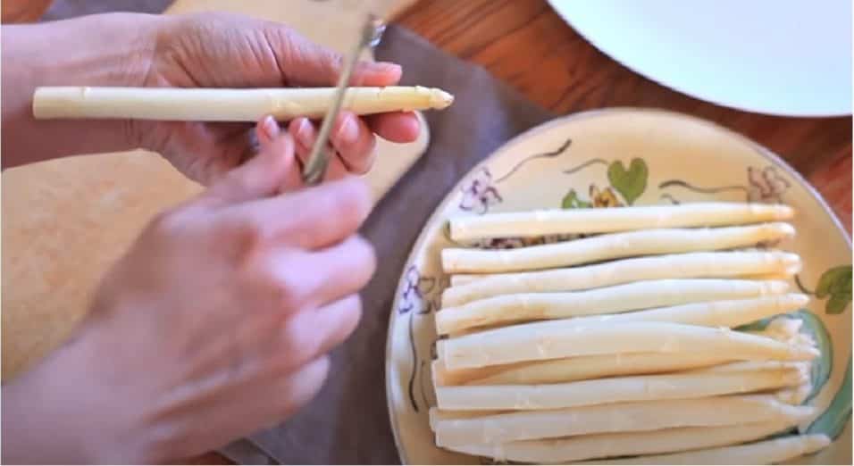 Cottura asparagi bianchi