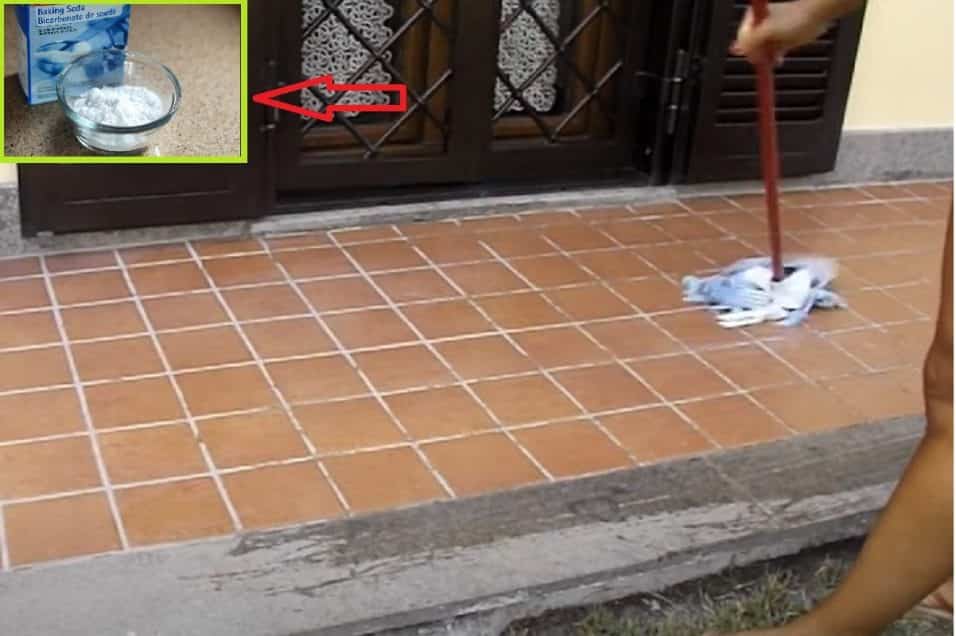 Togliere macchie dal pavimento in cotto