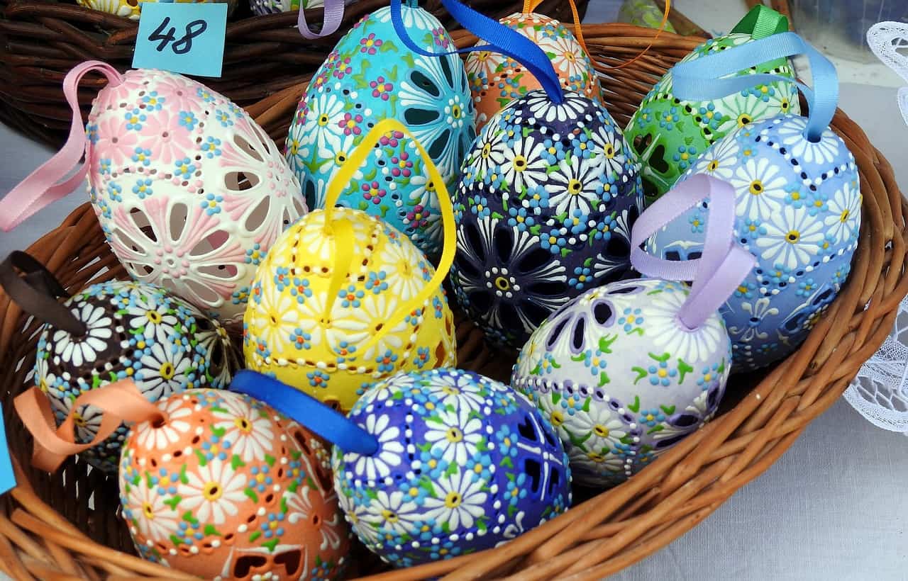 Uova colorate