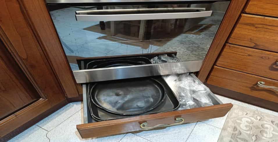 Cassetto sotto al Forno